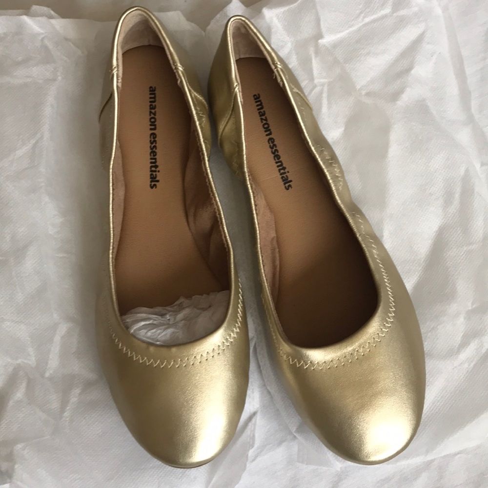 Women’s flats